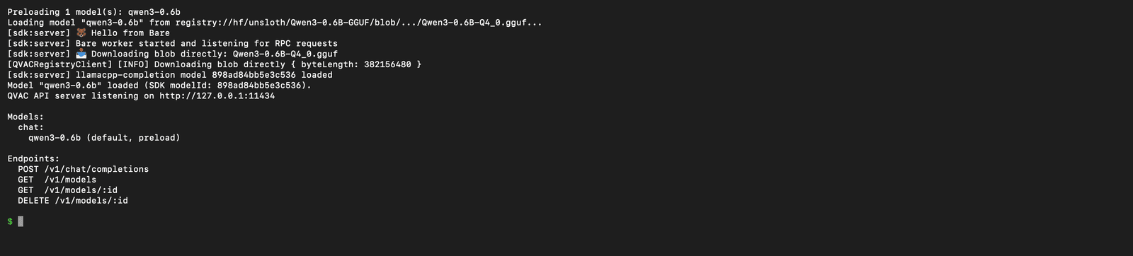 Il server OpenAI compatibile di QVAC che parte, scarica Qwen3 0.6B e ascolta sulla porta 11434